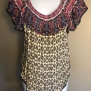LA Hearts top with Paisley designed sleeves Medium